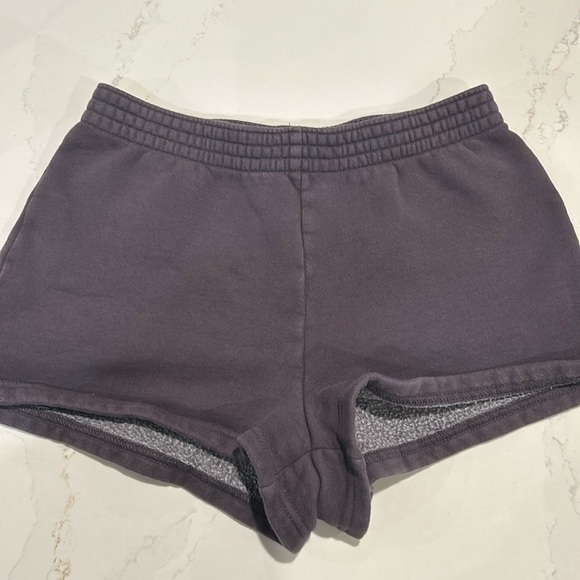 TNA Pants - TNA Short Sweat Shorts Elastic waist no pockets Deep Purple/Gray Size 2XS